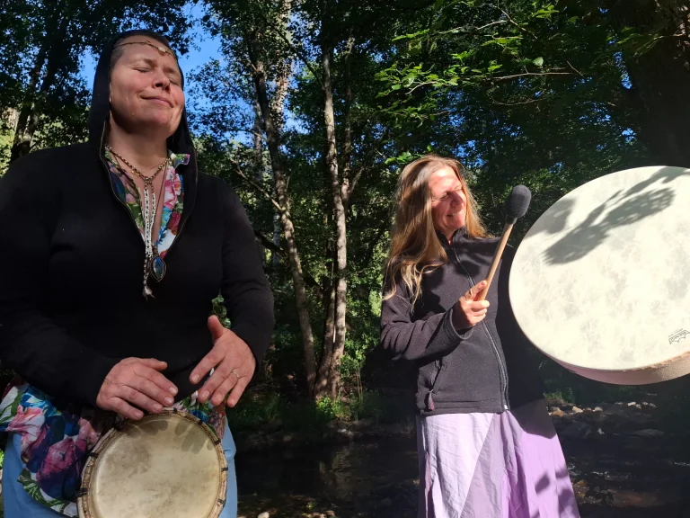 Drumming in nature, the rhythm of life
